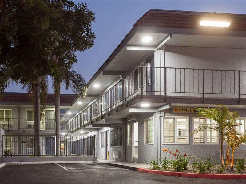 6 San Ysidro Ca South Bay Hotel