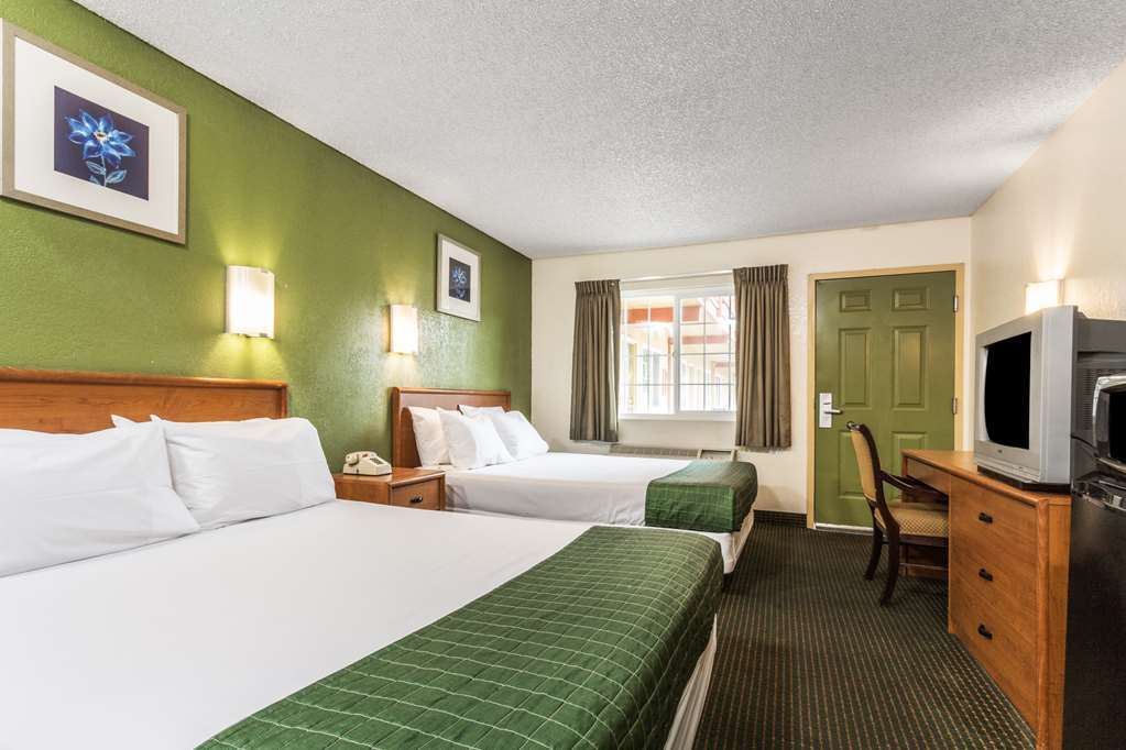 6 San Ysidro Ca South Bay Hotel